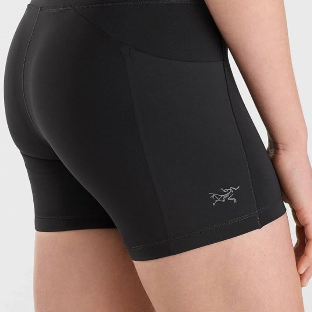Arc'teryx Essent High-Rise Short 5" - black